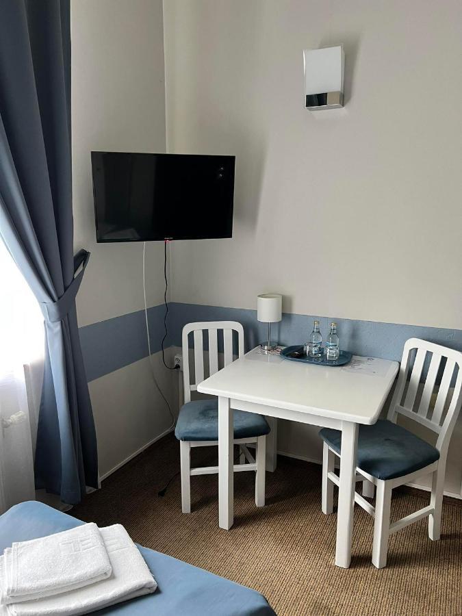 Hotel Park Opoczno Екстериор снимка
