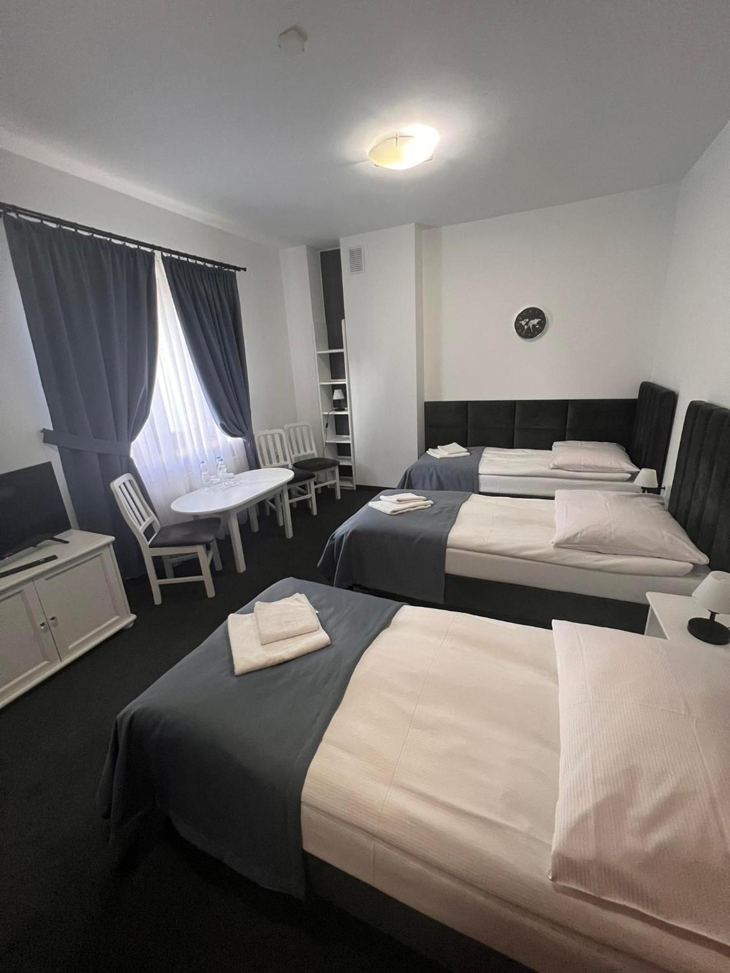 Hotel Park Opoczno Екстериор снимка