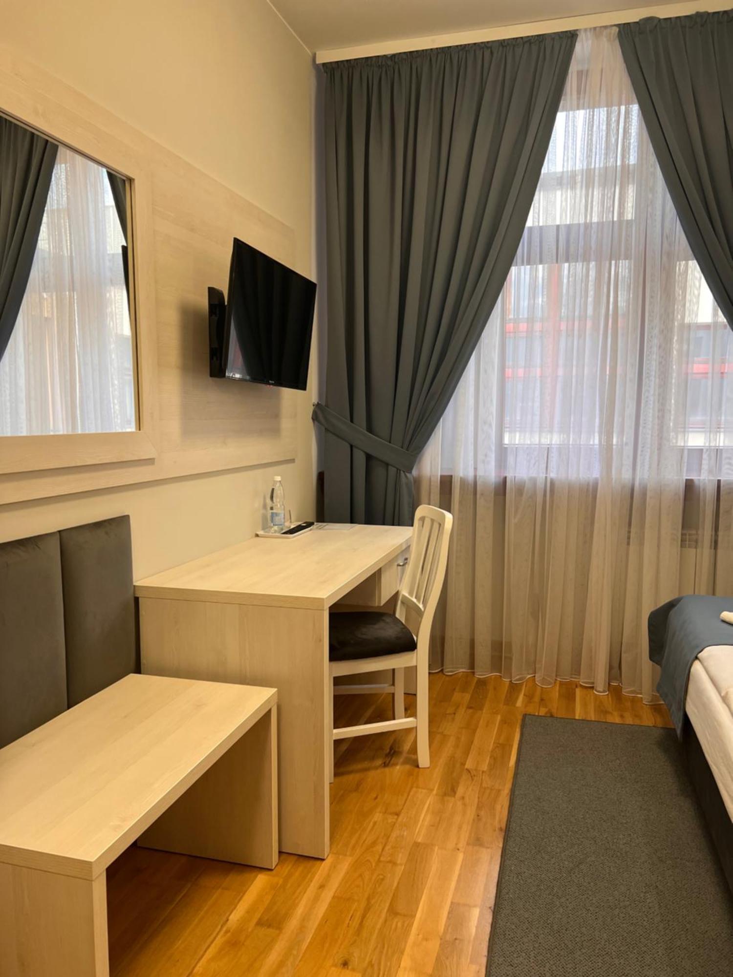 Hotel Park Opoczno Екстериор снимка