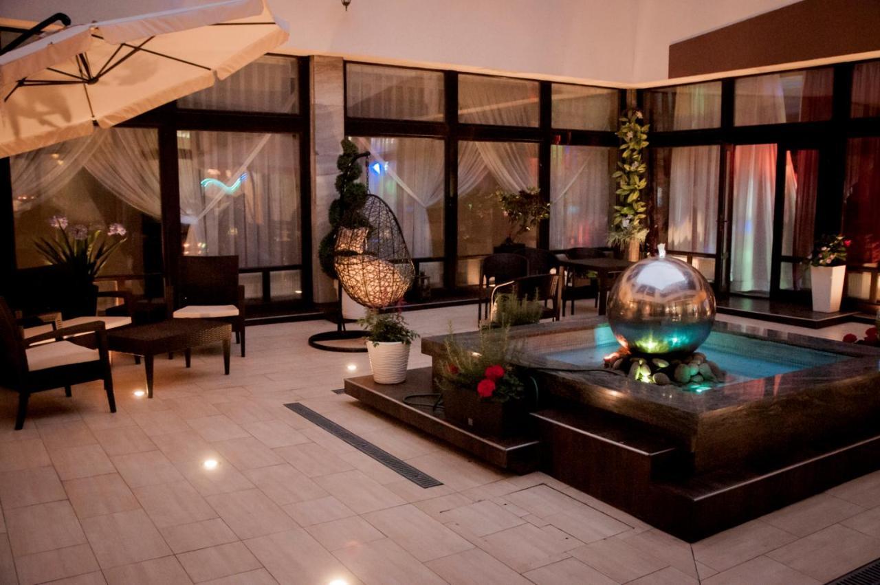 Hotel Park Opoczno Екстериор снимка